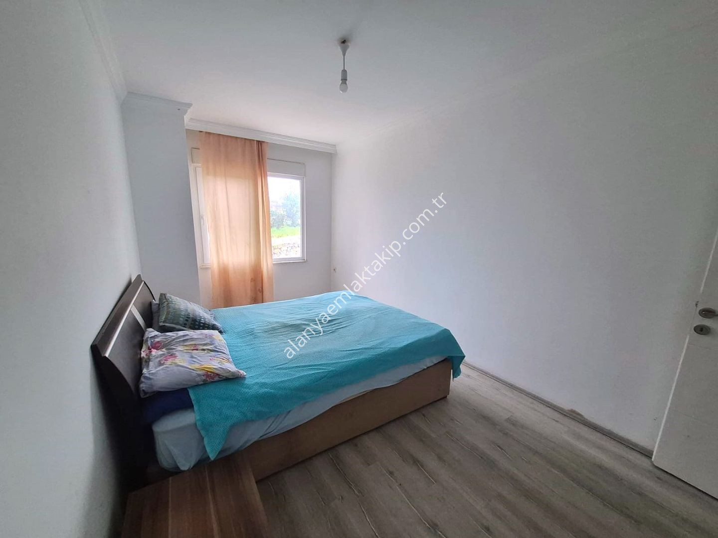 ALANYA ÇIPLAKLI MAHALLESİ’NDE YATIRIMLIK  SATILIK 4 ADET FIRSAT DAİRE