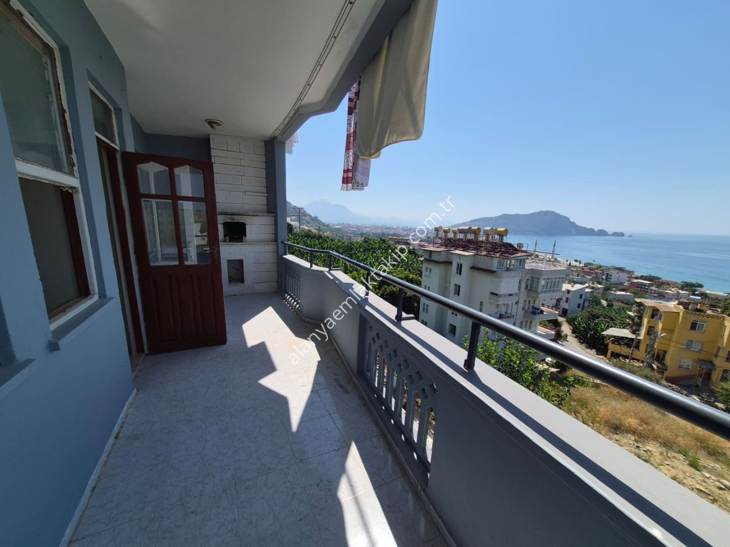ALANYA DİNEK MAHALLESİ'NDE KİRALIK FULL DENİZ VE ALANYA MANZARALI 3+1 DAİRE