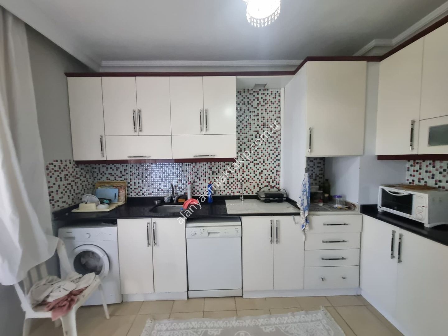 ALANYA GÜLLERPINARI MAHALLESİ'NDE KİRALIK 2+1 EŞYALI DAİRE