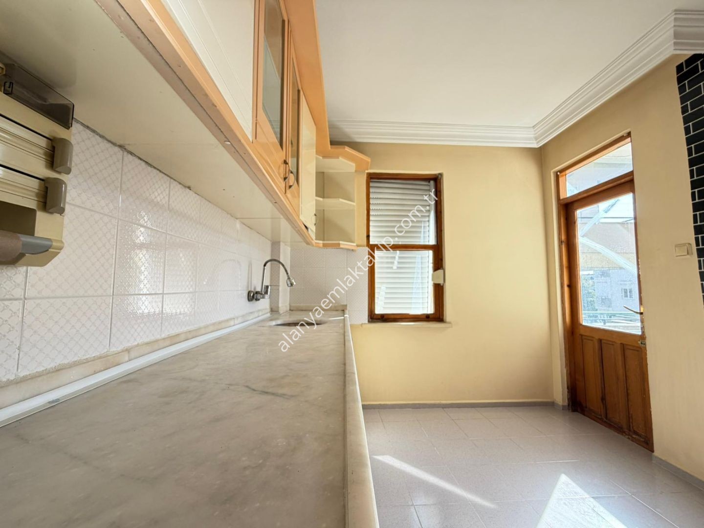 ALANYA GÜLLERPINARI MAHALLESİ’NDE KİRALIK GENİŞ 4+1 DAİRE