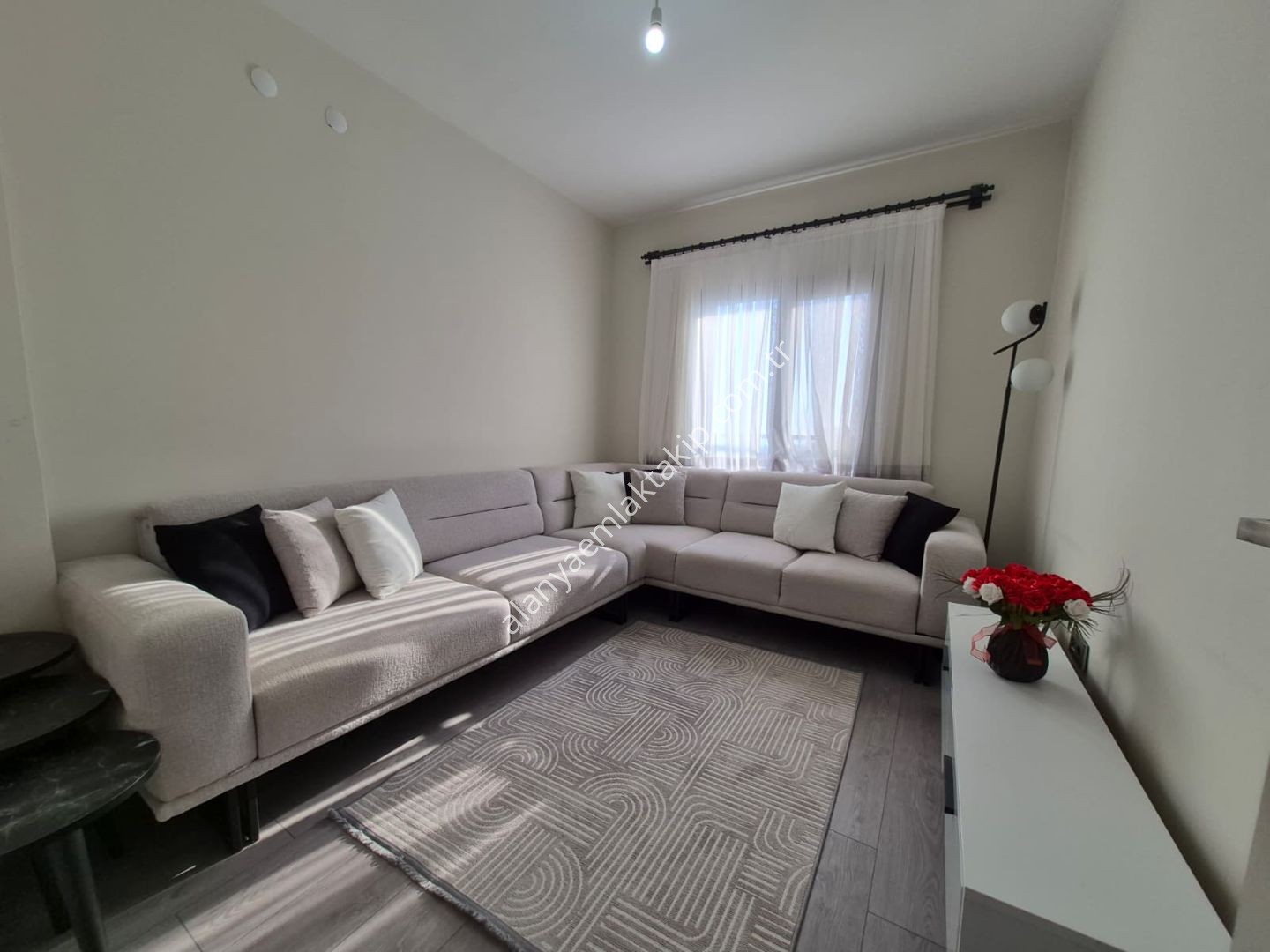ALANYA MAHMUTLAR TOKİ'DE SATILIK 3+1 GENİŞ VE FERAH DAİRE
