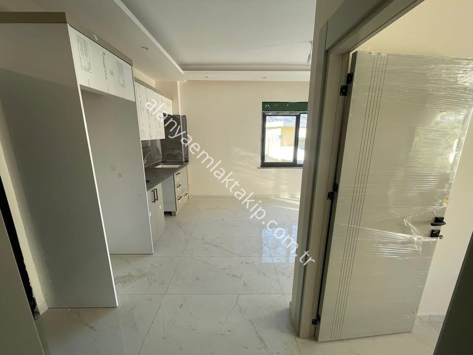 ALANYA OBA KARAKOCALI MAHALLESİ’NDE SATILIK SIFIR 1+1 DAİRE